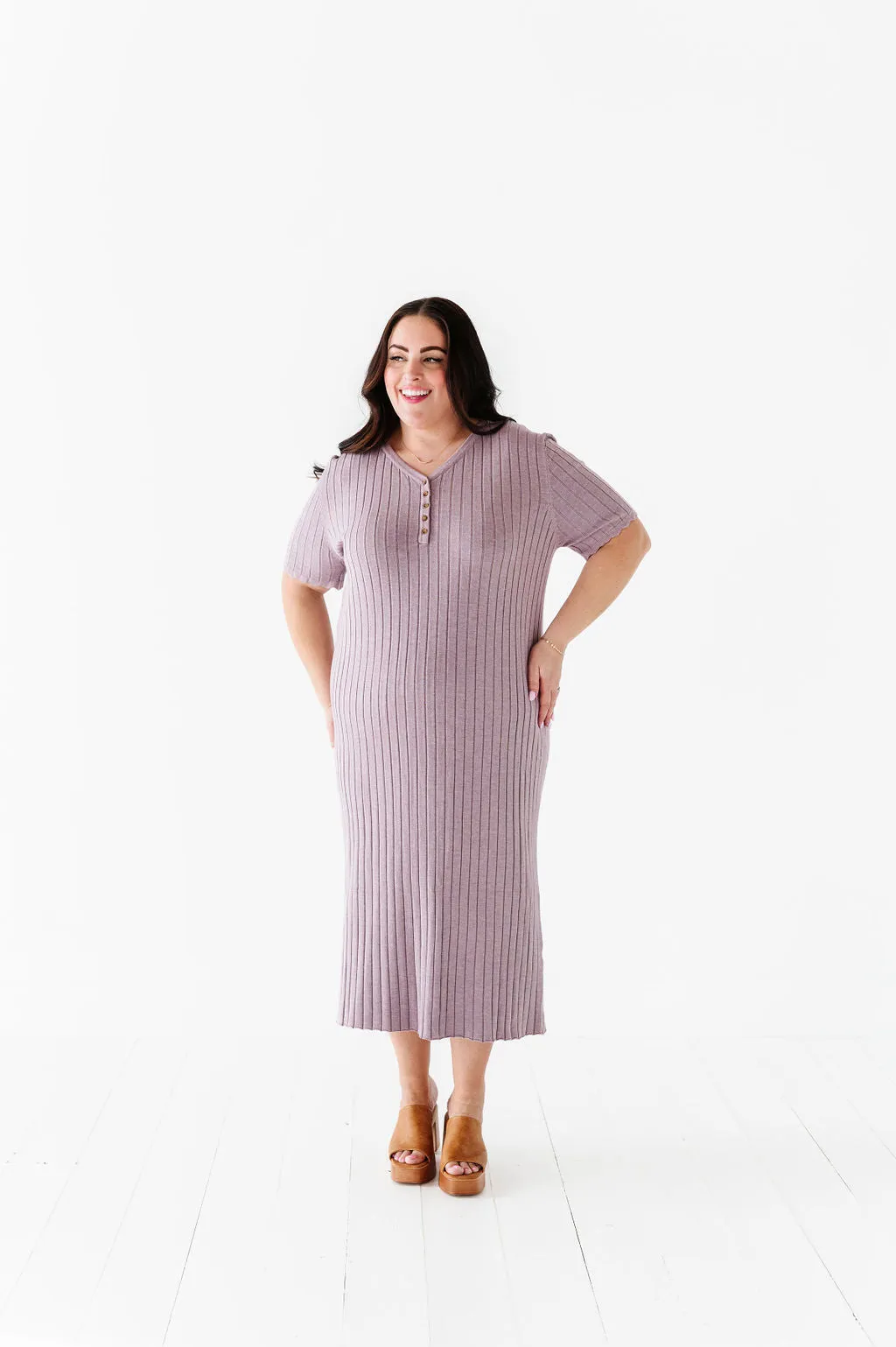 Harper Short Sleeve Dress in Lavender