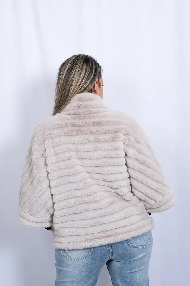 Textured faux fur grey cape | HAZEL CAPE