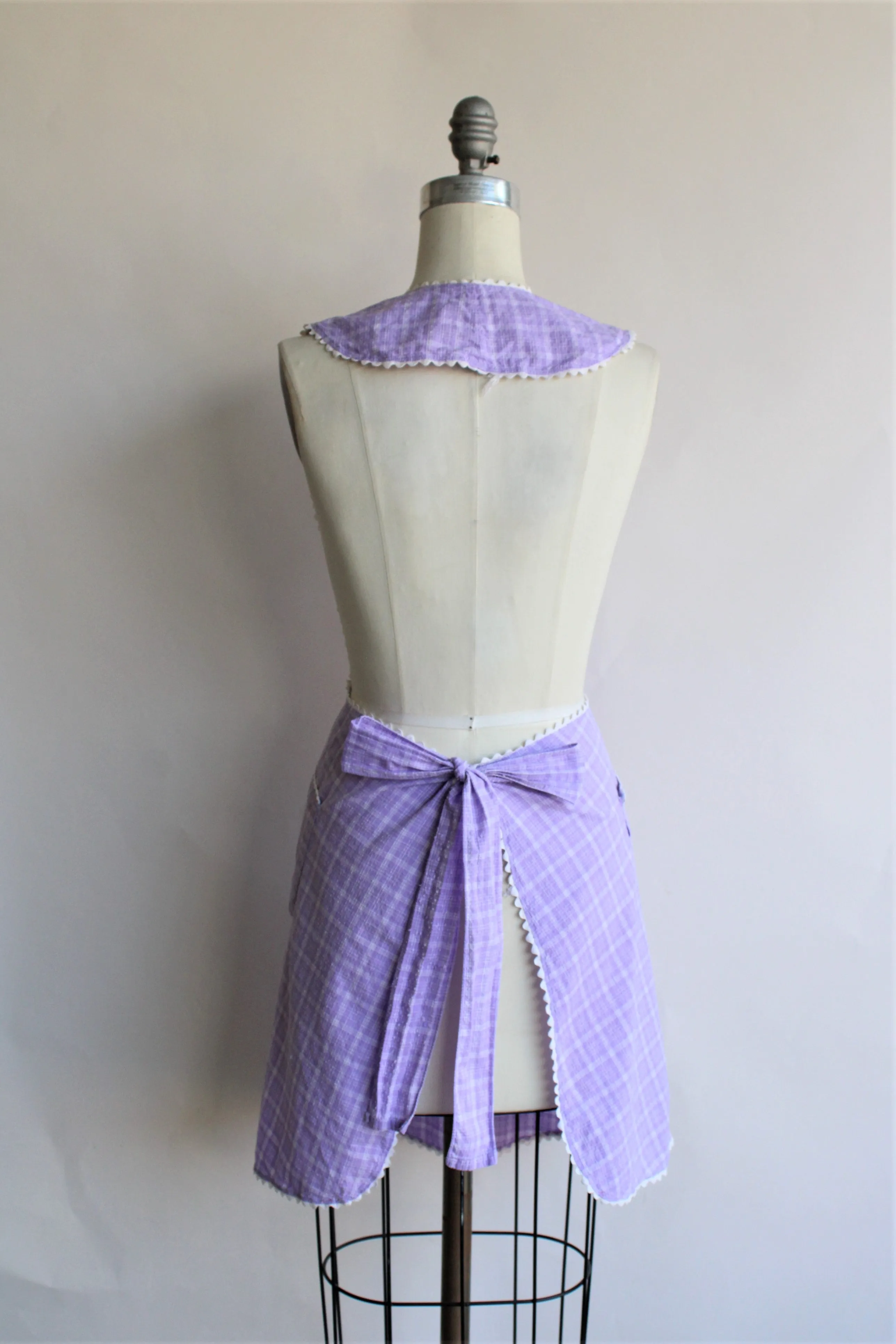 Vintage 1960s Purple Check Full Apron